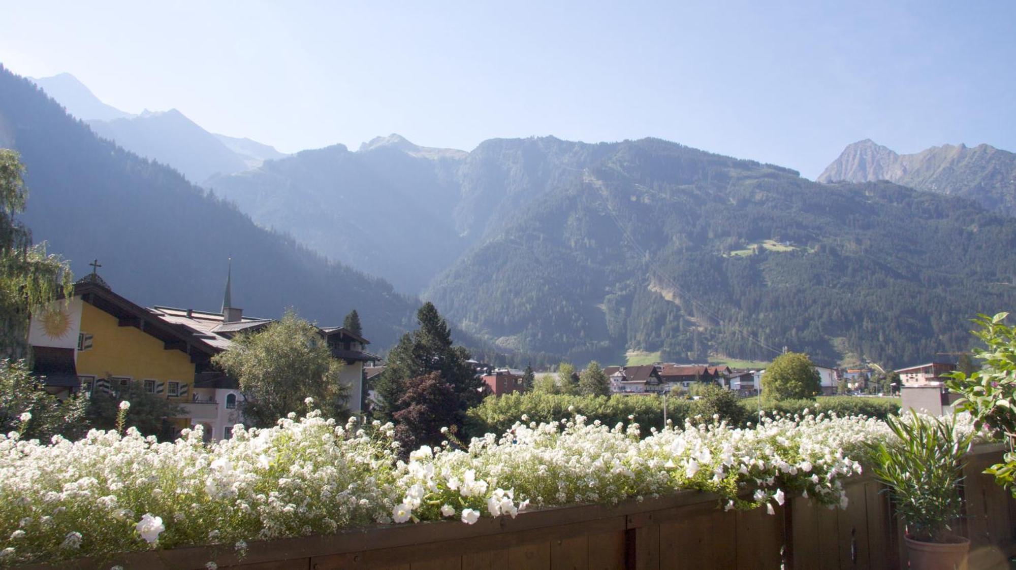 Hotel Landhaus Carla Mayrhofen Luaran gambar