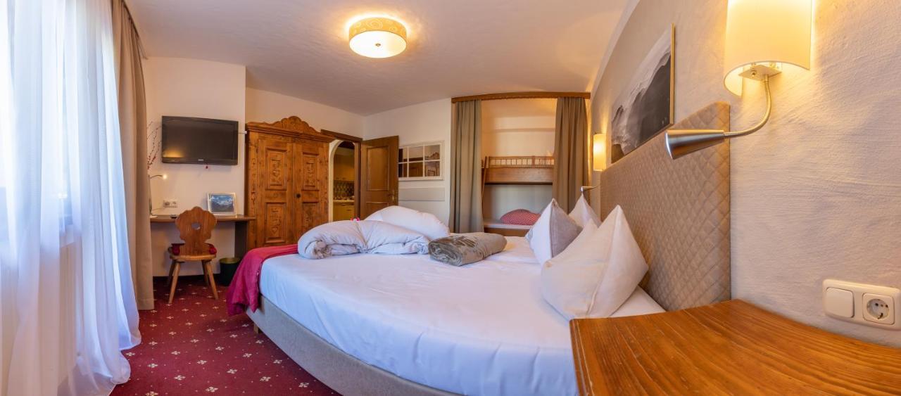Hotel Landhaus Carla Mayrhofen Luaran gambar